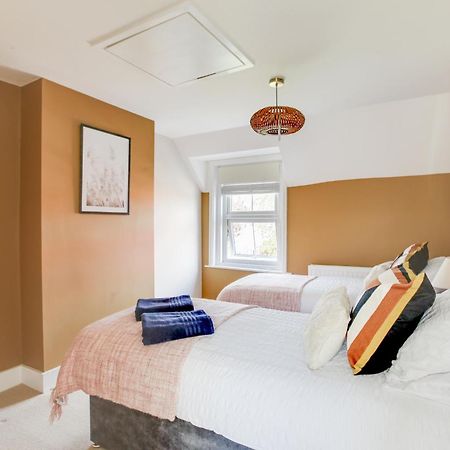 Cosy 3 Bedroom House With Free Parking And Wifi 科尔切斯特 外观 照片