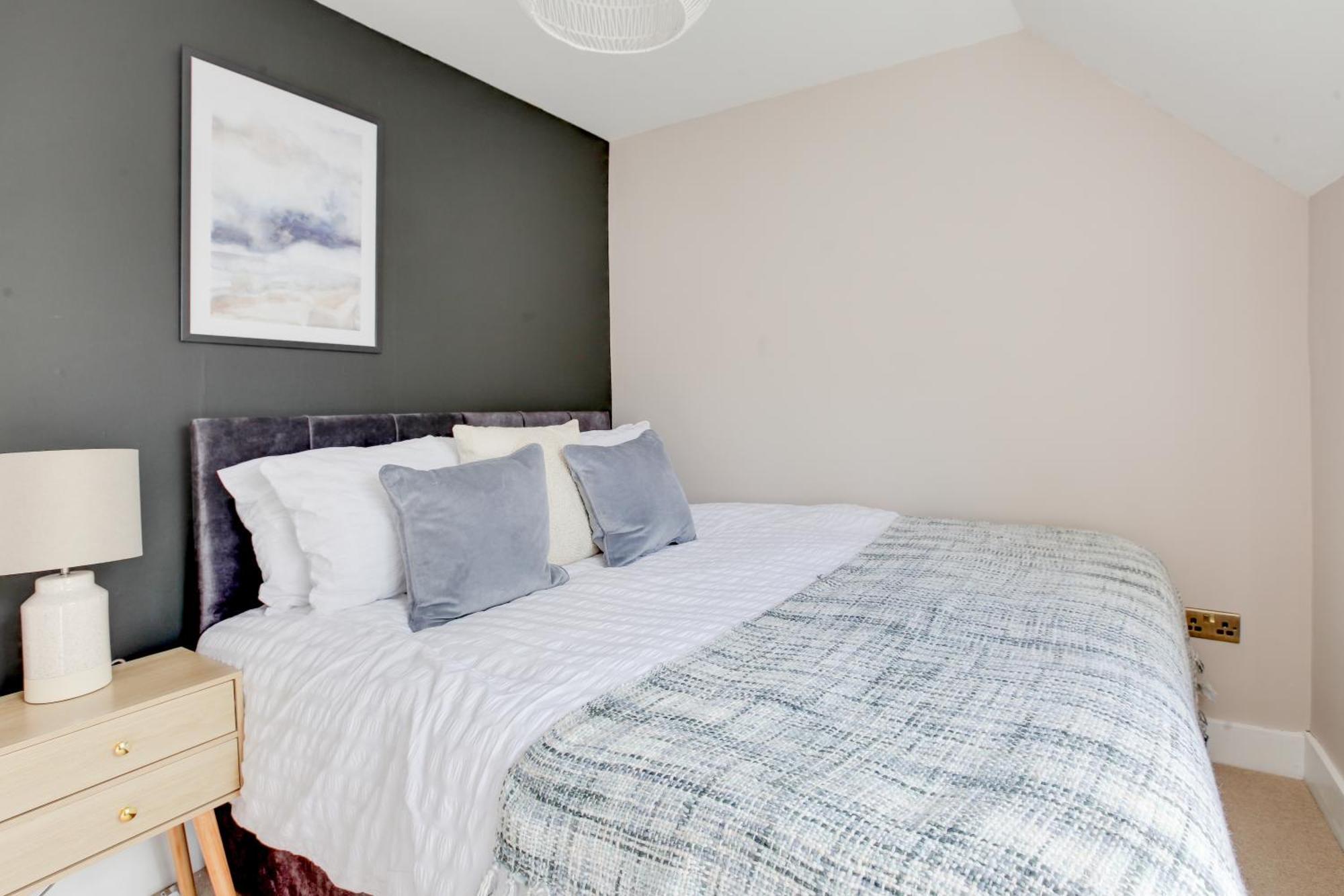 Cosy 3 Bedroom House With Free Parking And Wifi 科尔切斯特 外观 照片